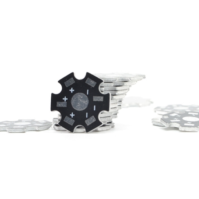 High thermal conductivity aluminum substrate (10)